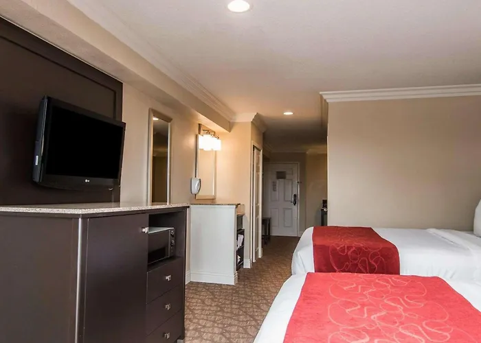 Comfort Suites San Clemente Beach